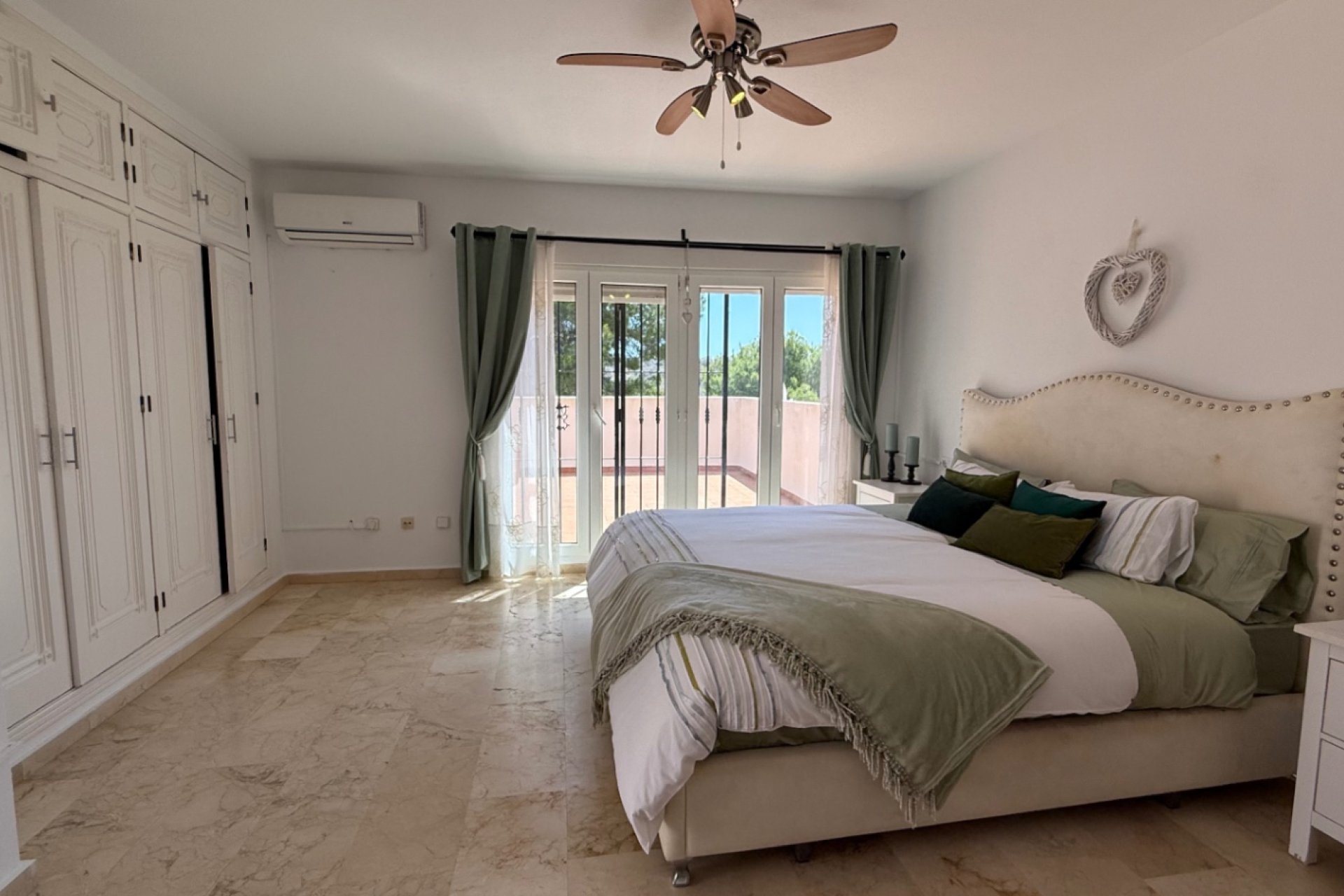 Revente - Villa -
Orihuela Costa - Costa Blanca