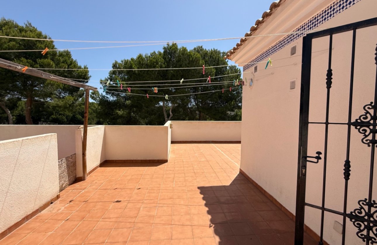 Revente - Villa -
Orihuela Costa - Costa Blanca