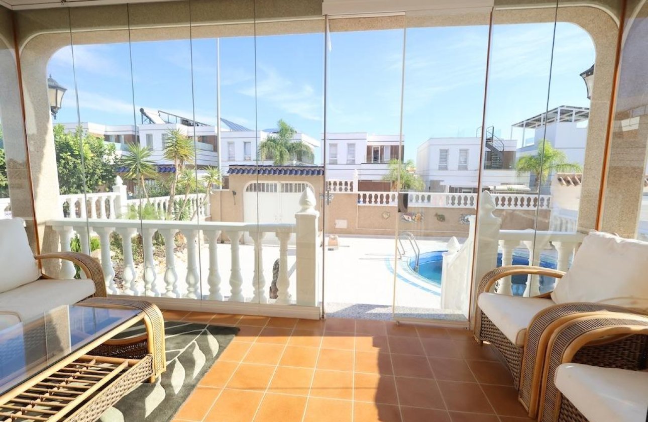 Revente - Villa -
Orihuela Costa - Costa Blanca
