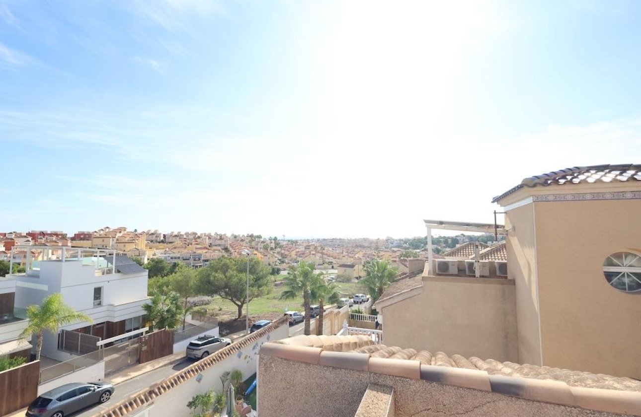 Revente - Villa -
Orihuela Costa - Costa Blanca