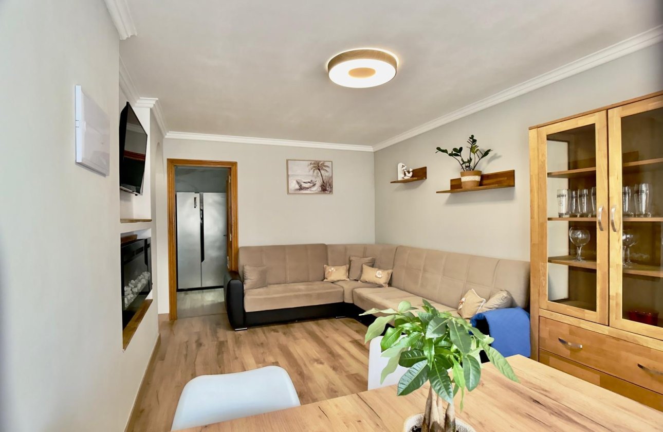 Revente - Villa -
Orihuela Costa - Costa Blanca