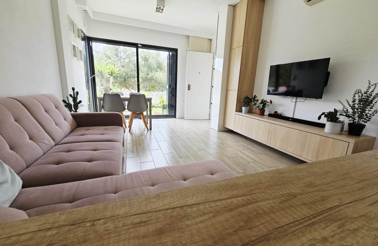 Revente - Villa -
Orihuela Costa - La Regia