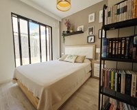 Revente - Villa -
Orihuela Costa - La Regia