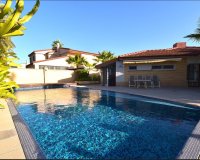 Revente - Villa -
Orihuela Costa - La Zenia