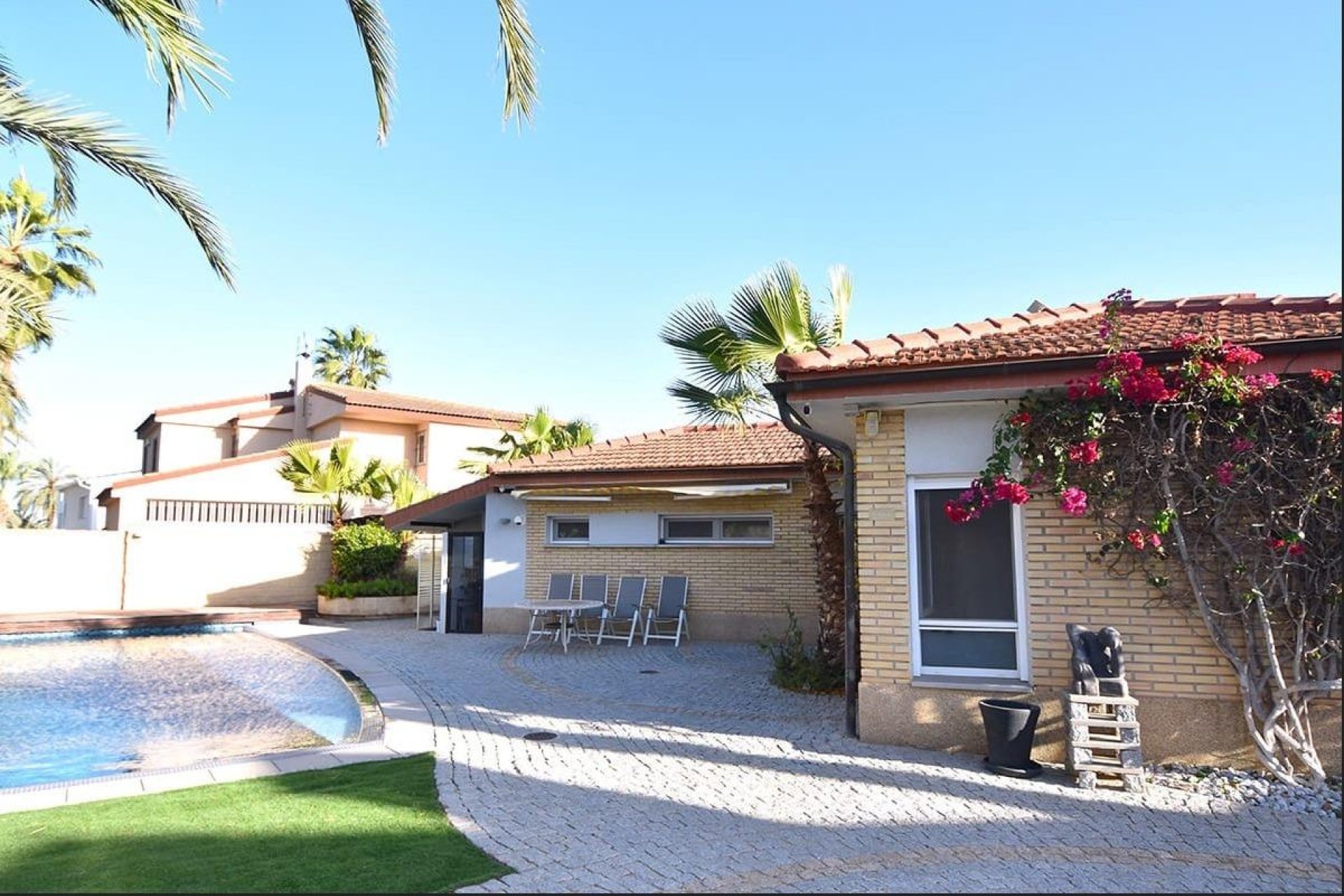 Revente - Villa -
Orihuela Costa - La Zenia
