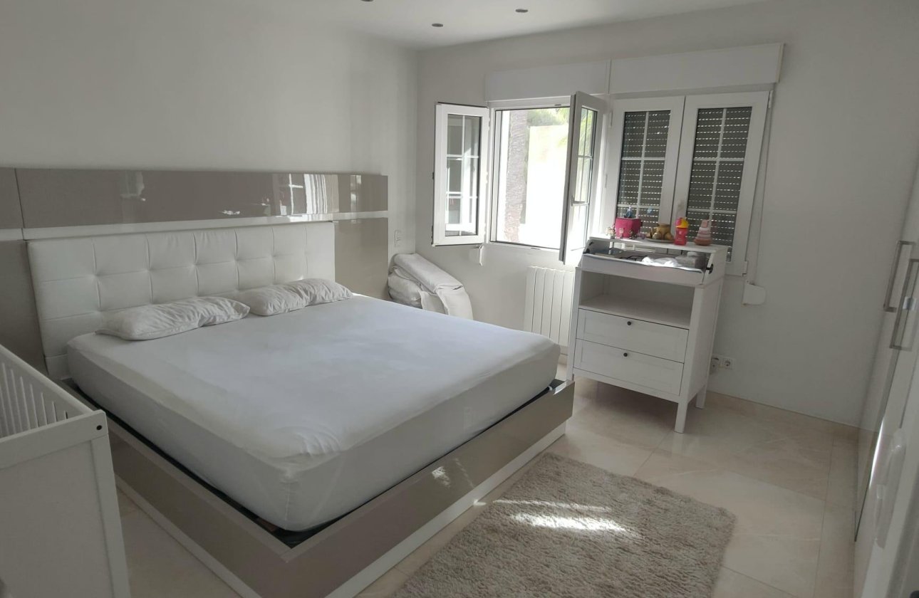 Revente - Villa -
Orihuela Costa - La Zenia