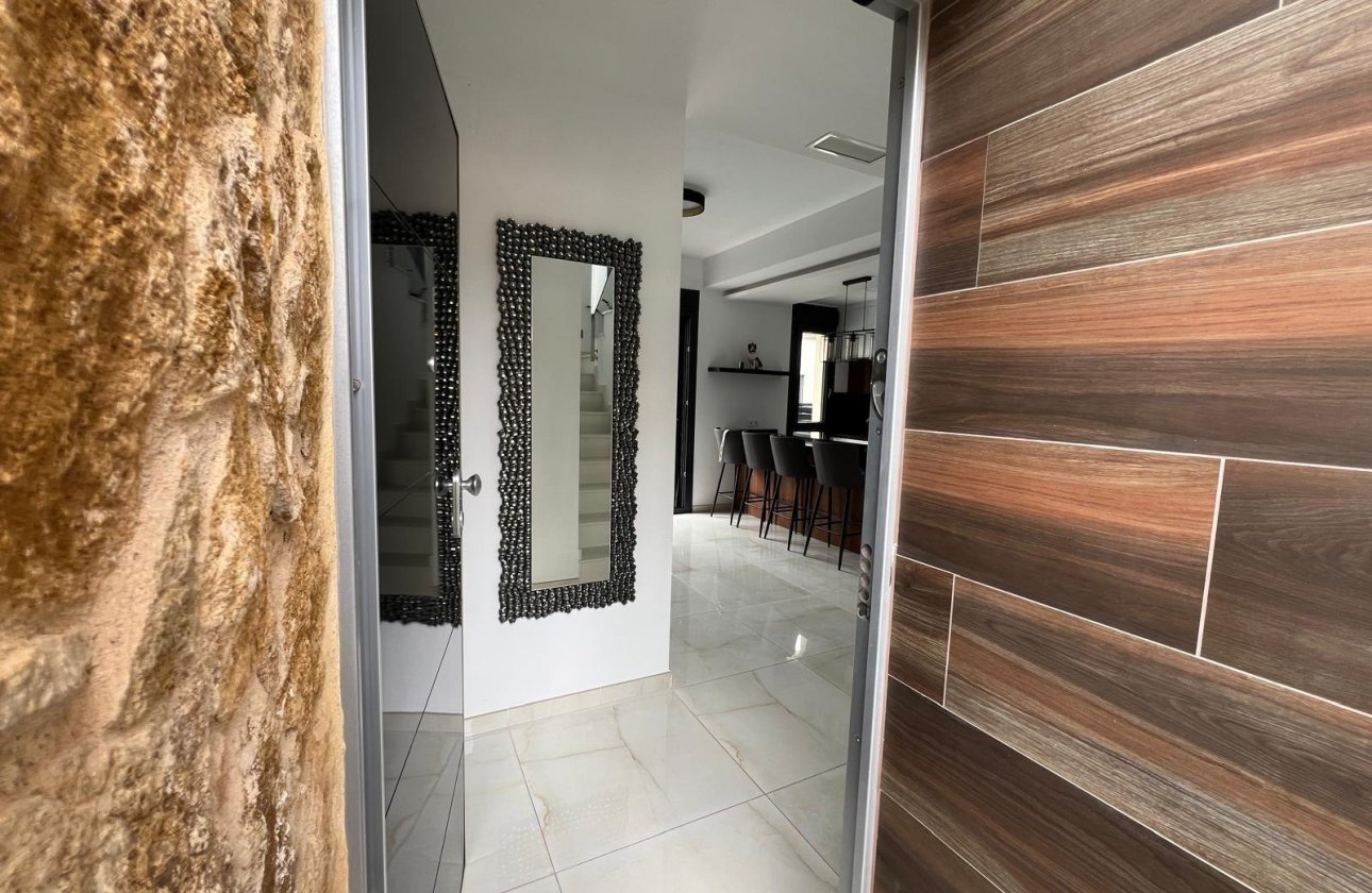 Revente - Villa -
Orihuela Costa - Lomas de Cabo Roig