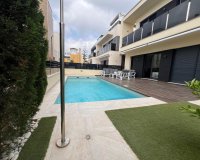 Revente - Villa -
Orihuela Costa - Lomas de Cabo Roig