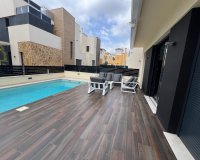 Revente - Villa -
Orihuela Costa - Lomas de Cabo Roig