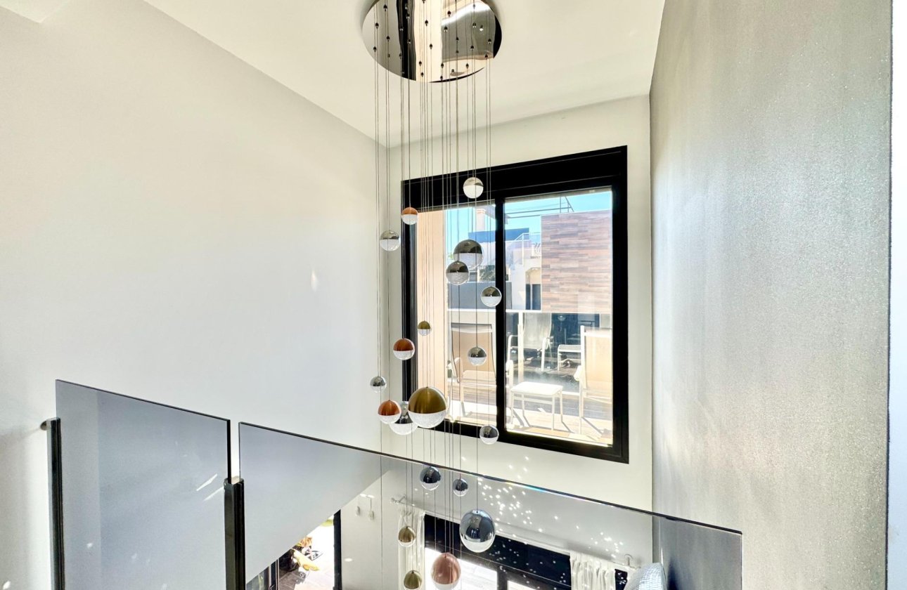 Revente - Villa -
Orihuela Costa - Lomas de Cabo Roig