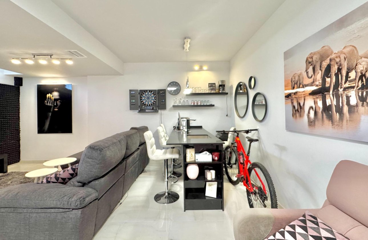 Revente - Villa -
Orihuela Costa - Lomas de Cabo Roig