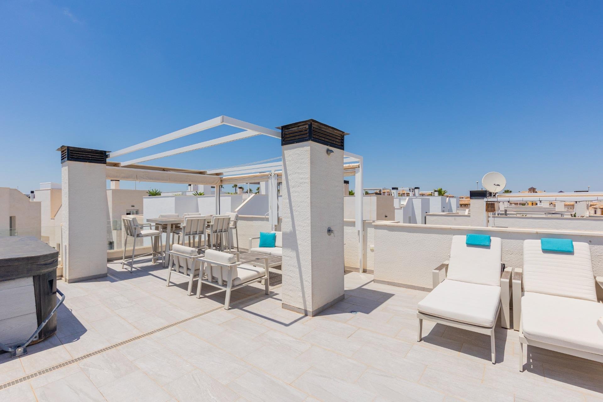 Revente - Villa -
Orihuela Costa - Lomas de Cabo Roig