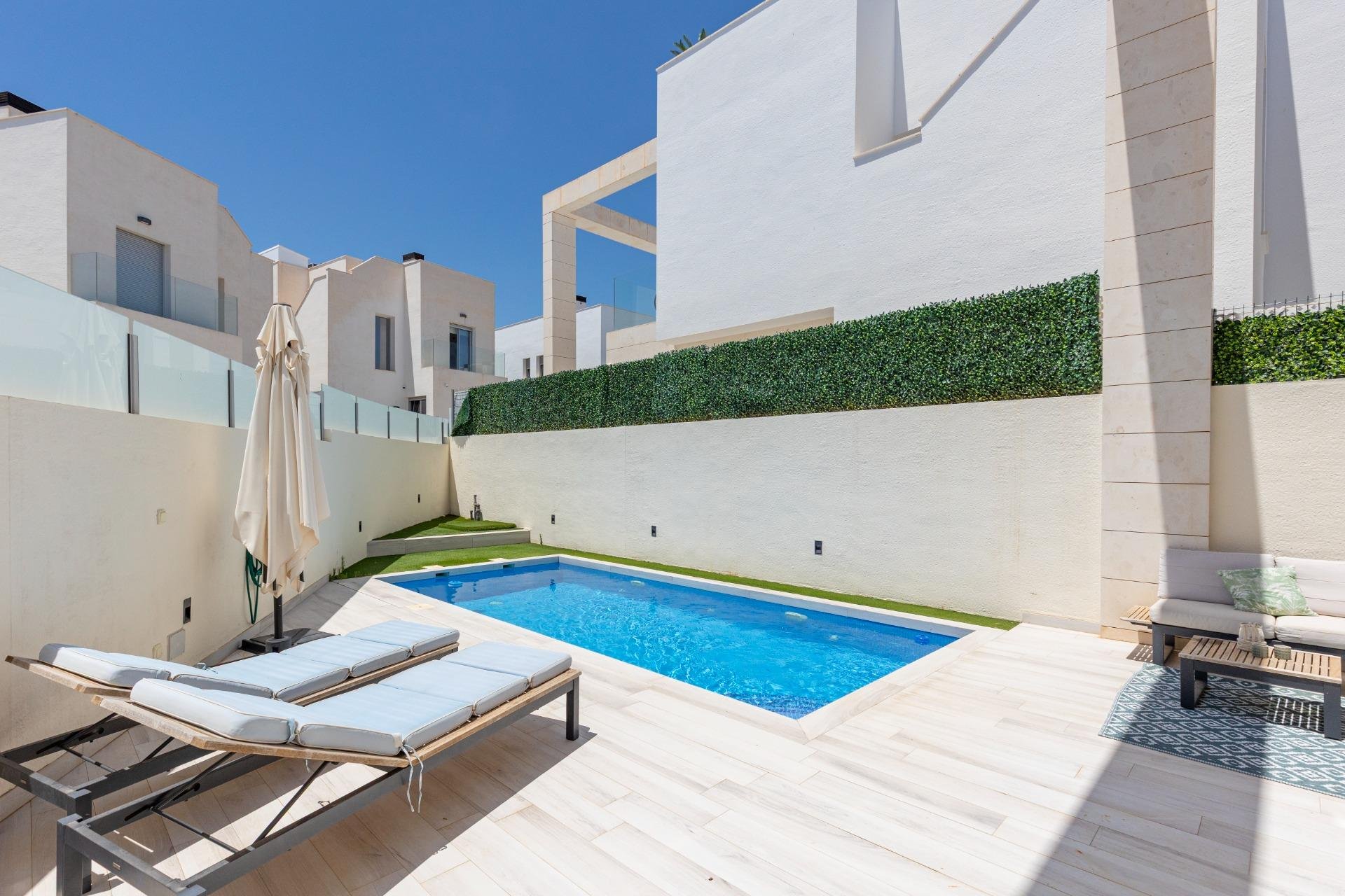 Revente - Villa -
Orihuela Costa - Lomas de Cabo Roig