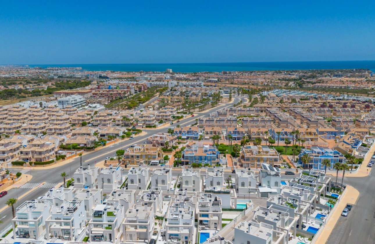 Revente - Villa -
Orihuela Costa - Lomas de Cabo Roig