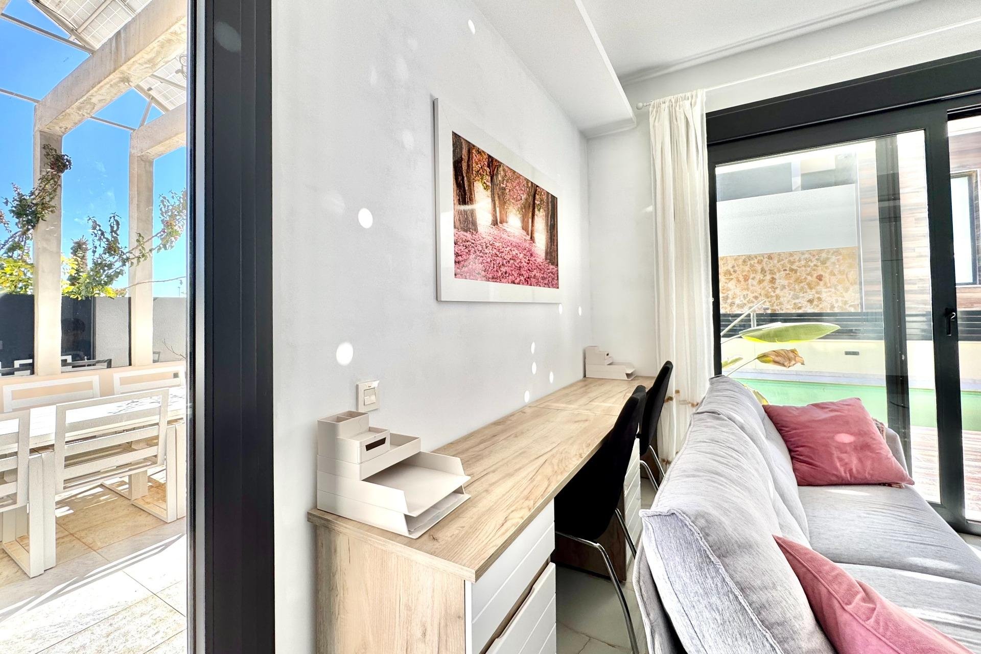 Revente - Villa -
Orihuela Costa - Lomas de Cabo Roig