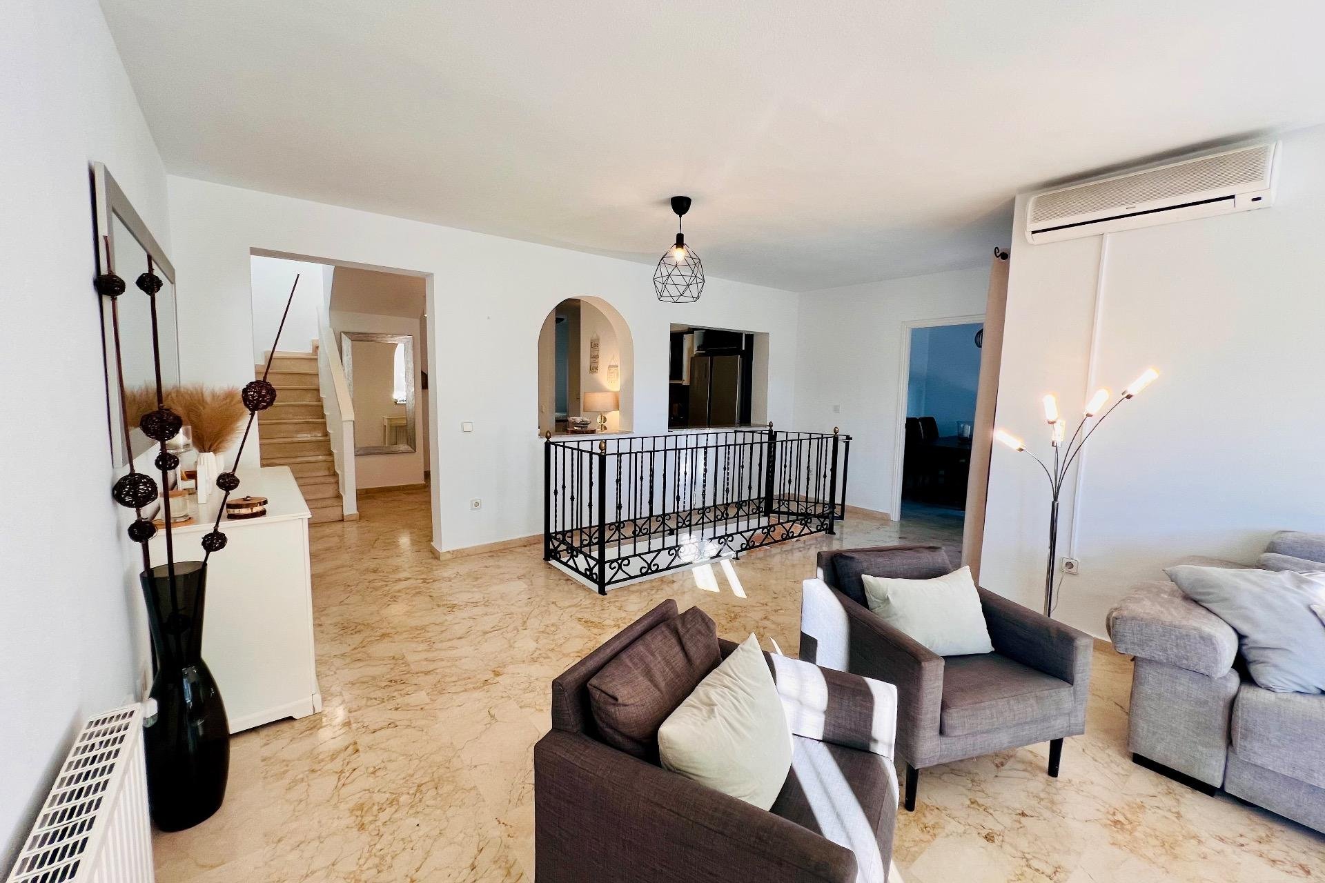 Revente - Villa -
Orihuela Costa - Lomas De Campoamor-las Ramblas