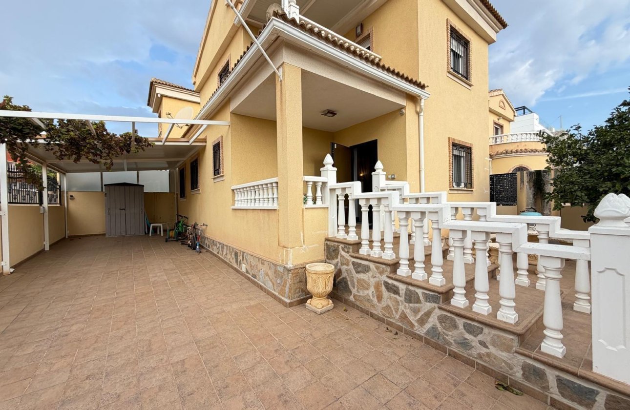 Revente - Villa -
Orihuela Costa - Lomas De Don Juan
