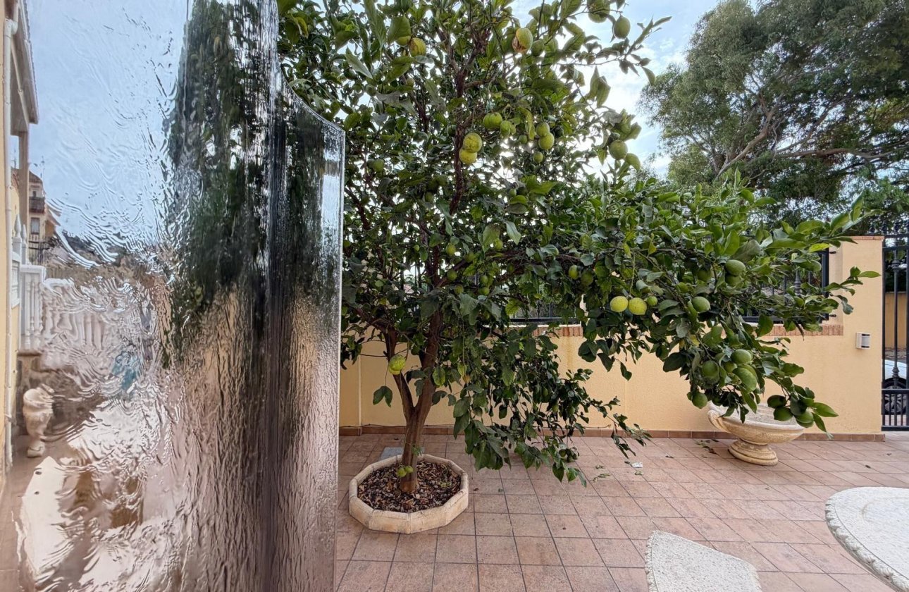 Revente - Villa -
Orihuela Costa - Lomas De Don Juan