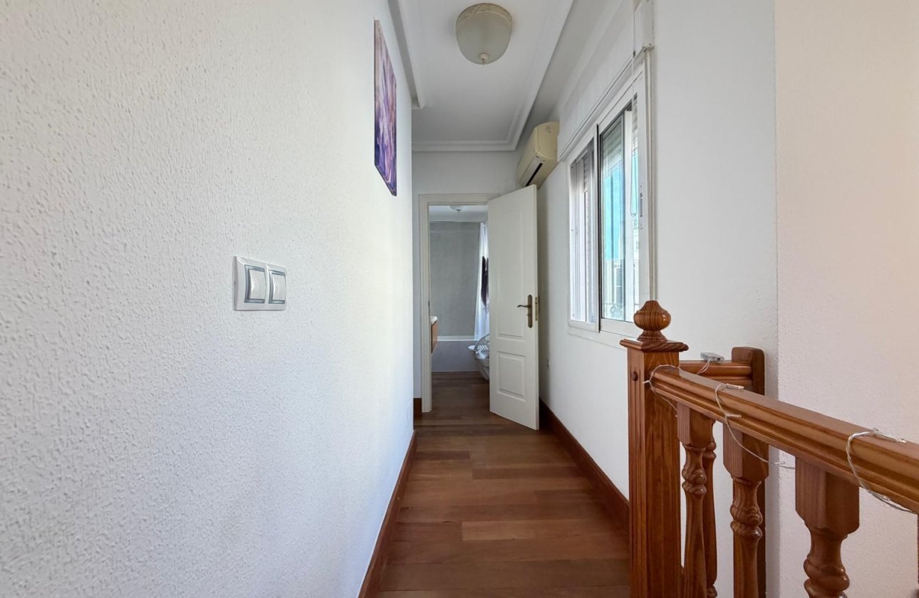 Revente - Villa -
Orihuela Costa - Lomas De Don Juan