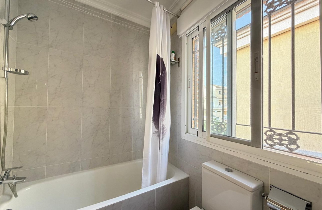 Revente - Villa -
Orihuela Costa - Lomas De Don Juan