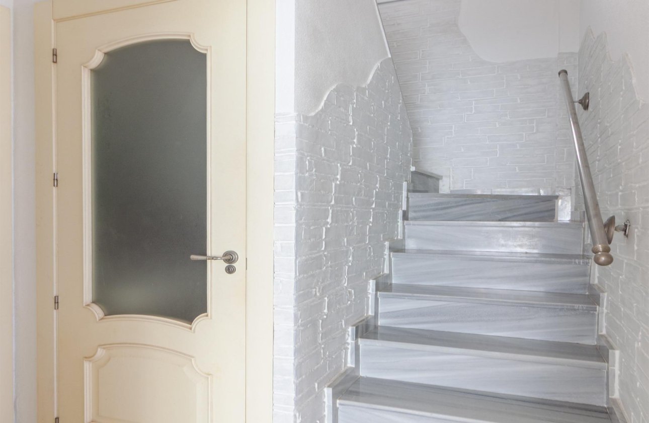 Revente - Villa -
Orihuela Costa - Los Almendros-la Florida