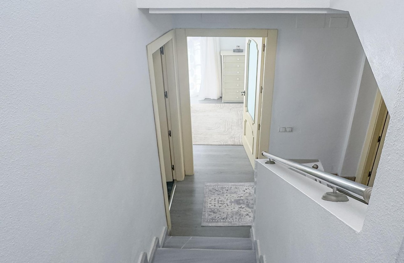 Revente - Villa -
Orihuela Costa - Los Almendros-la Florida