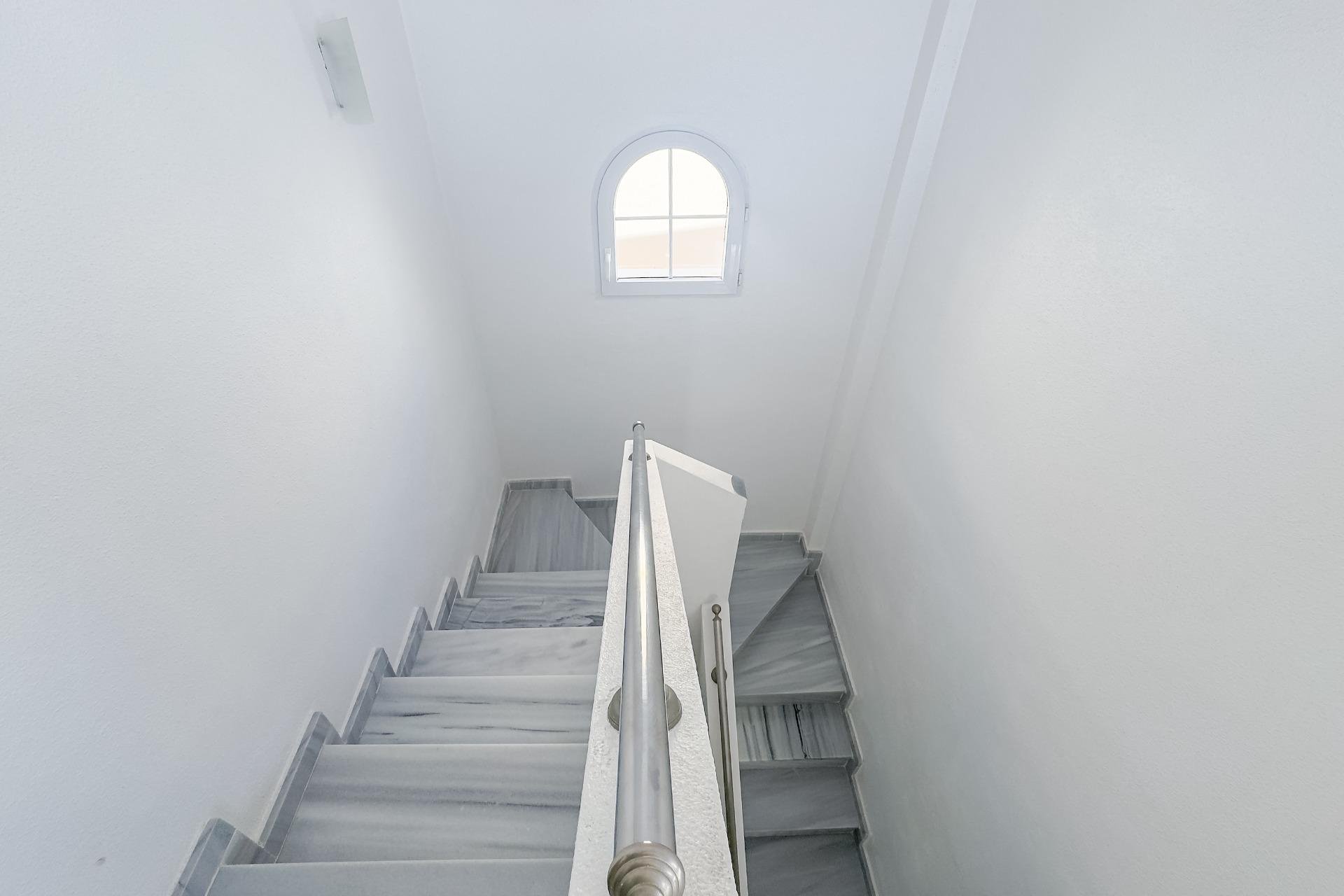 Revente - Villa -
Orihuela Costa - Los Almendros-la Florida