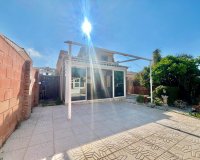 Revente - Villa -
Orihuela Costa - Los Almendros-la Florida