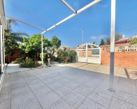 Revente - Villa -
Orihuela Costa - Los Almendros-la Florida