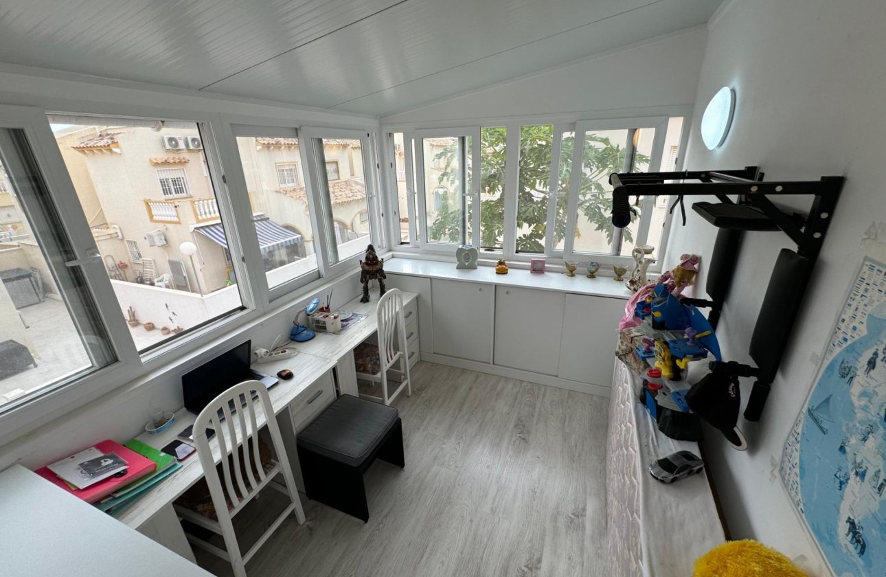 Revente - Villa -
Orihuela Costa - Los Dolses