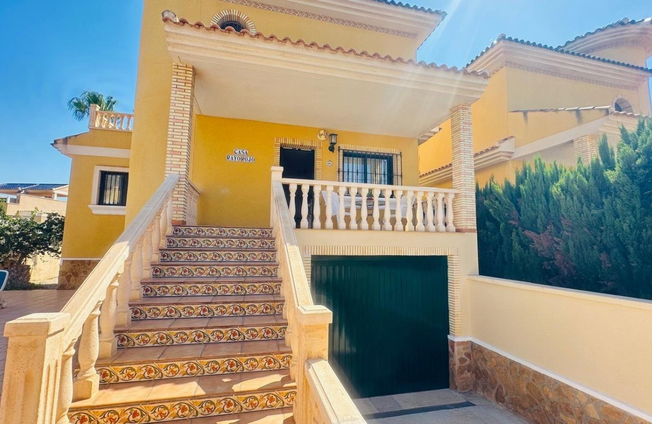 Revente - Villa -
Orihuela Costa - PAU 8