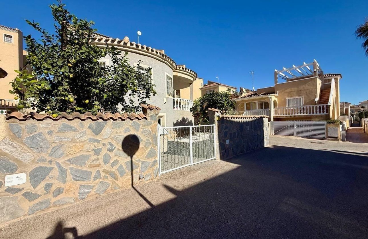 Revente - Villa -
Orihuela Costa - Playa Flamenca