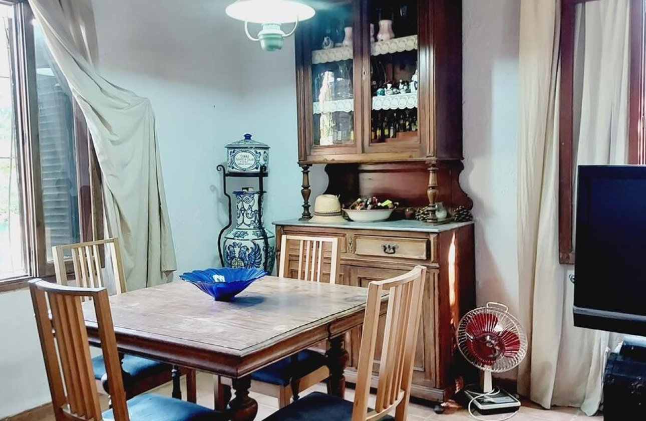 Revente - Villa -
Orihuela Costa - Punta Prima