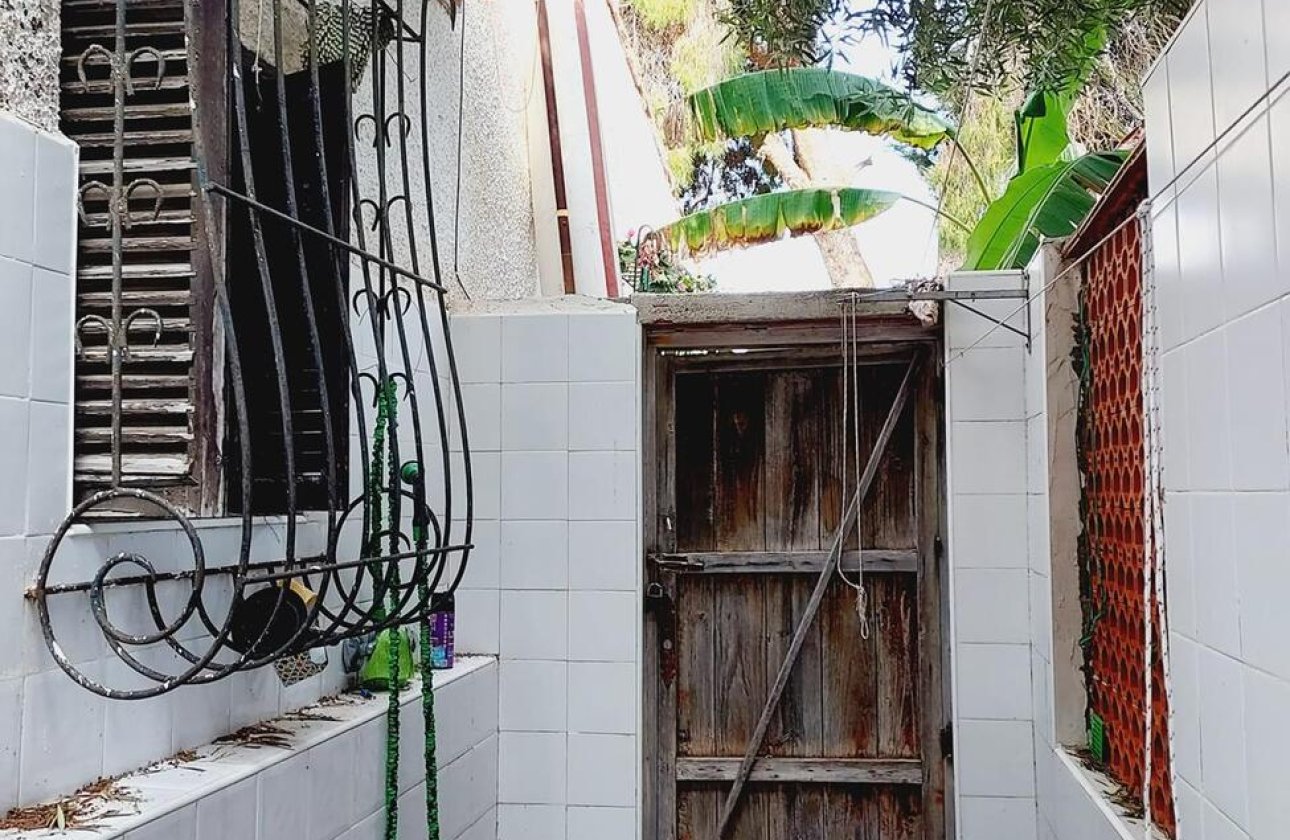 Revente - Villa -
Orihuela Costa - Punta Prima