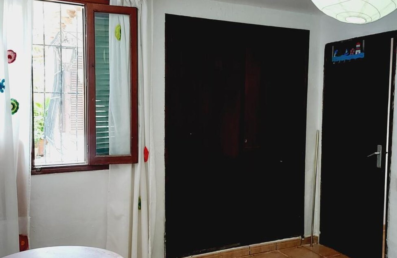 Revente - Villa -
Orihuela Costa - Punta Prima