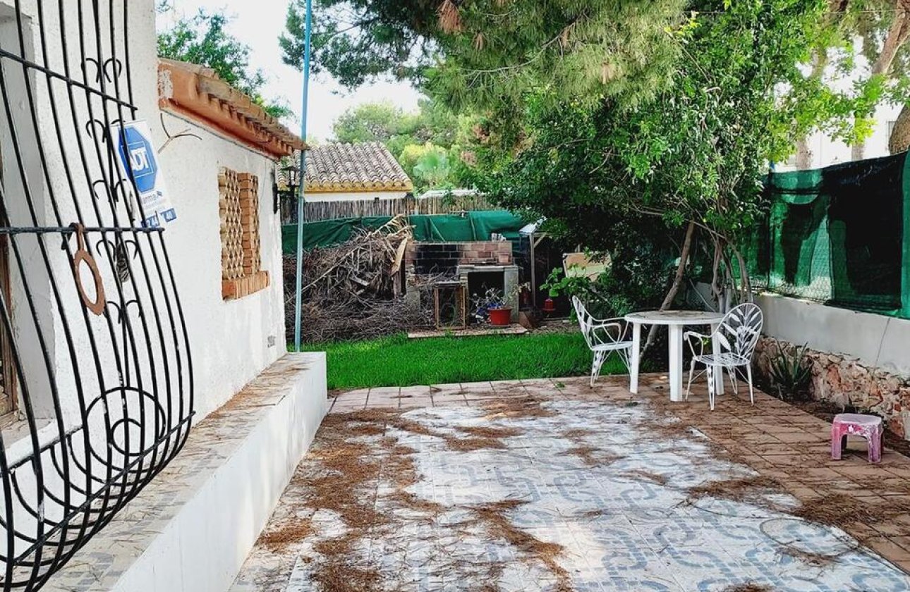 Revente - Villa -
Orihuela Costa - Punta Prima