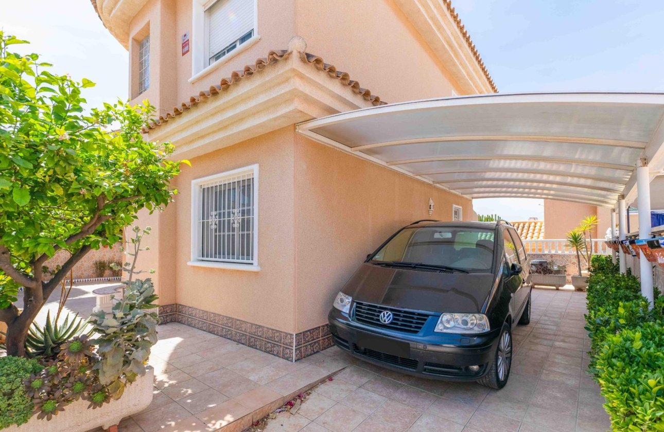 Revente - Villa -
Orihuela Costa - Punta Prima