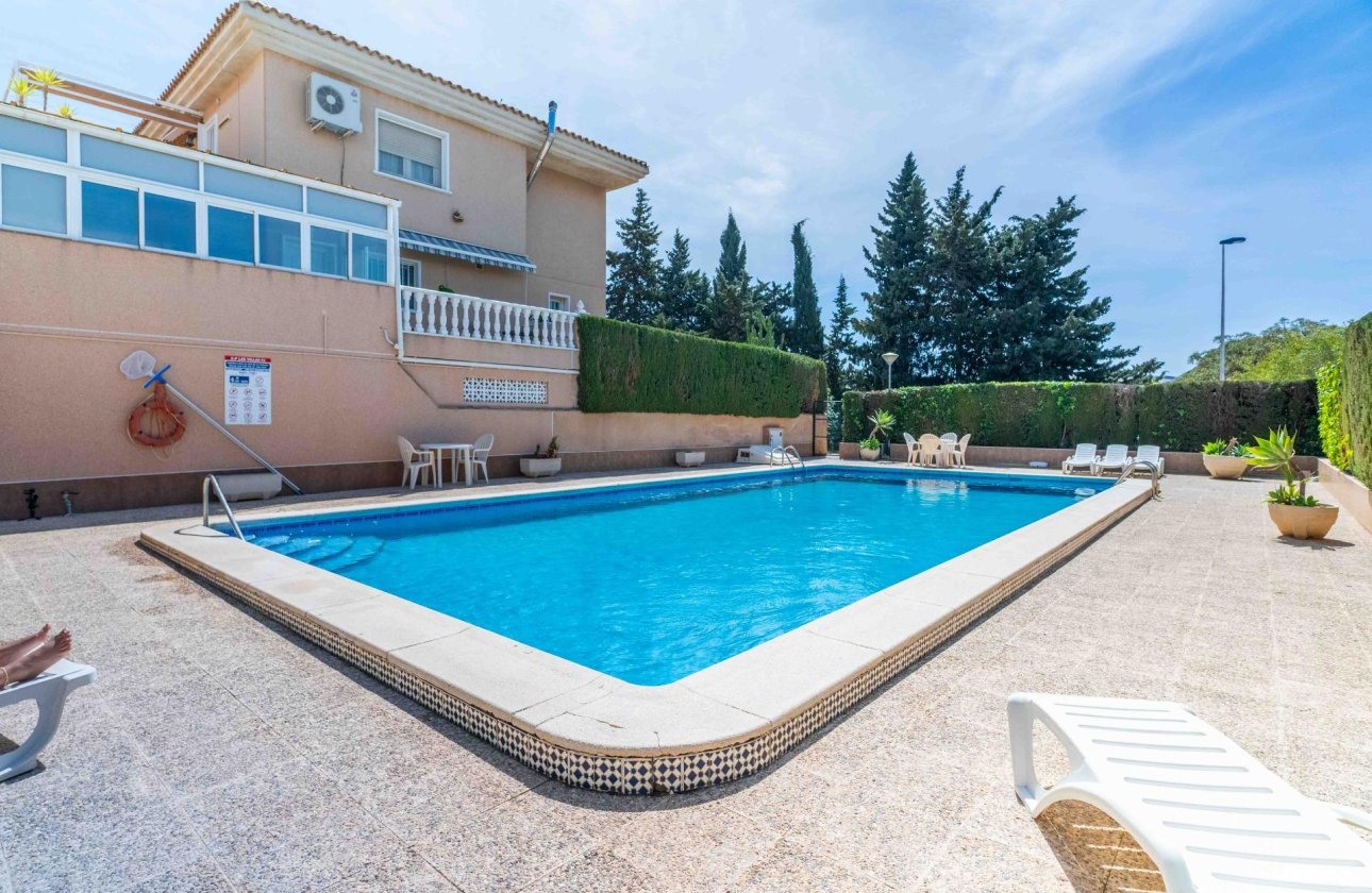 Revente - Villa -
Orihuela Costa - Punta Prima