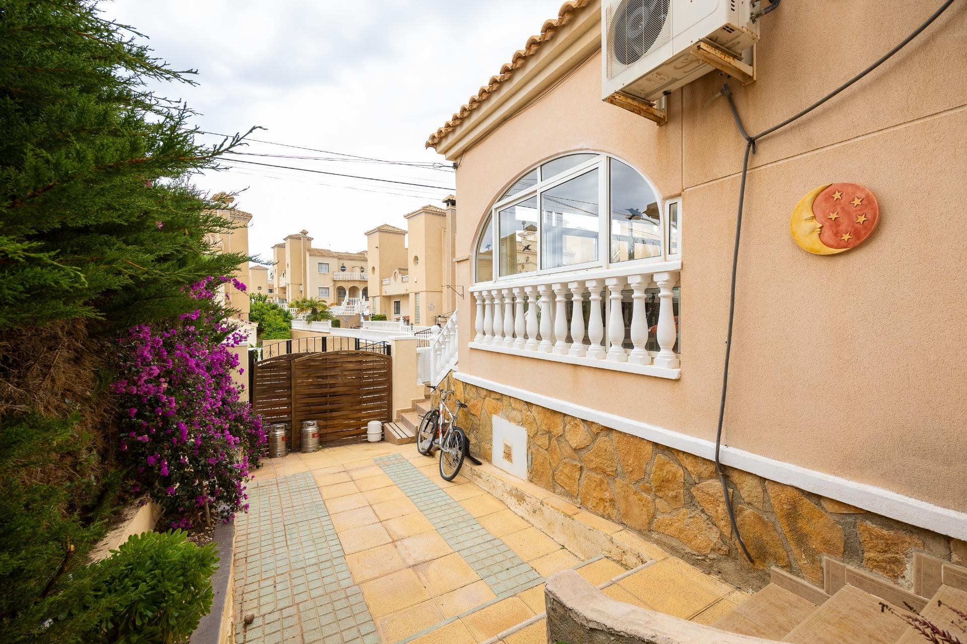 Revente - Villa -
Orihuela Costa - Villamartín-las Filipinas