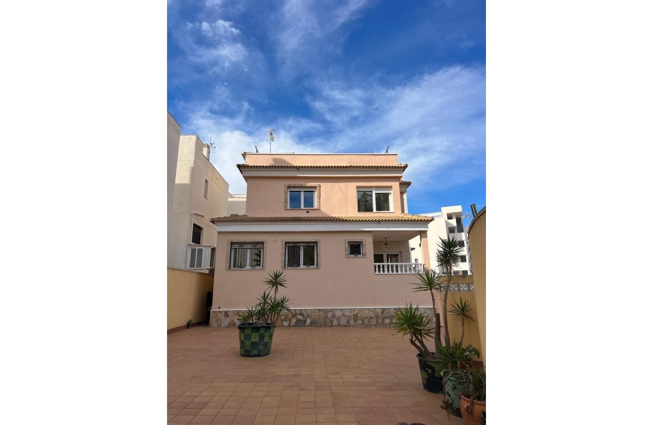 Revente - Villa -
Orihuela Costa - Villamartín-las Filipinas