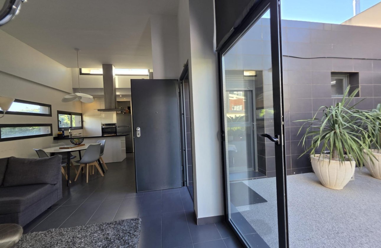 Revente - Villa -
Orihuela Costa - Villamartín