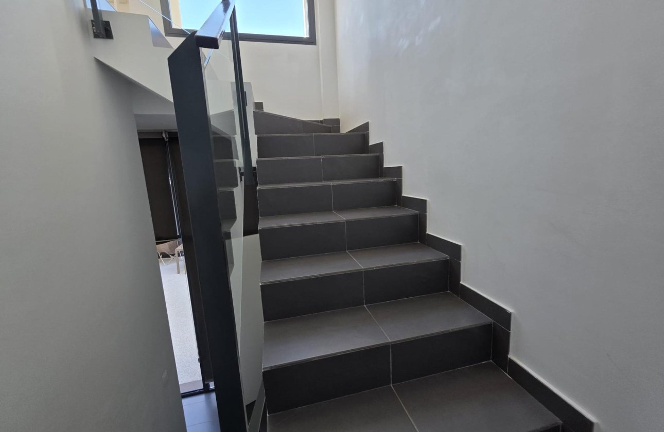 Revente - Villa -
Orihuela Costa - Villamartín