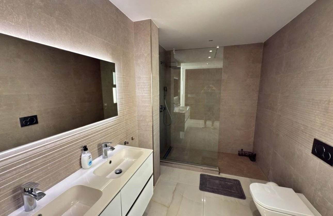 Revente - Villa -
Orihuela Costa - Villamartín