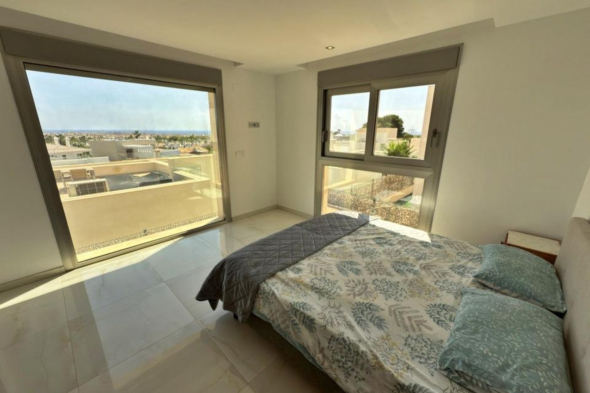 Revente - Villa -
Orihuela Costa - Villamartín