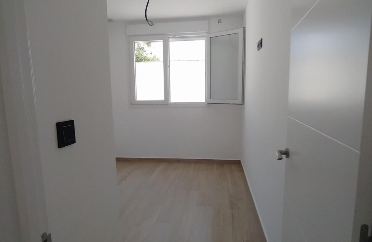 Revente - Villa Penthouse -
Torrevieja - Aguas Nuevas