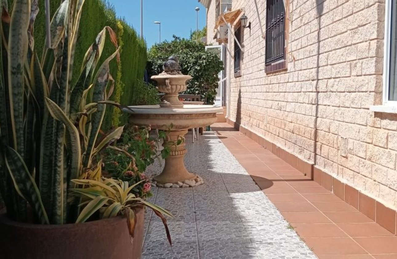 Revente - Villa -
Pilar de la Horadada - Costa Blanca