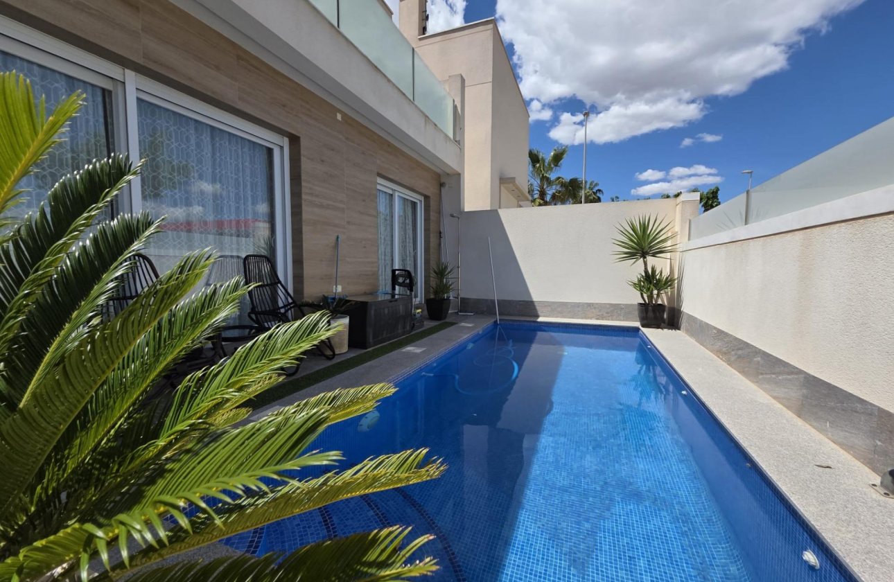 Revente - Villa -
Pilar de la Horadada - Zona Pueblo