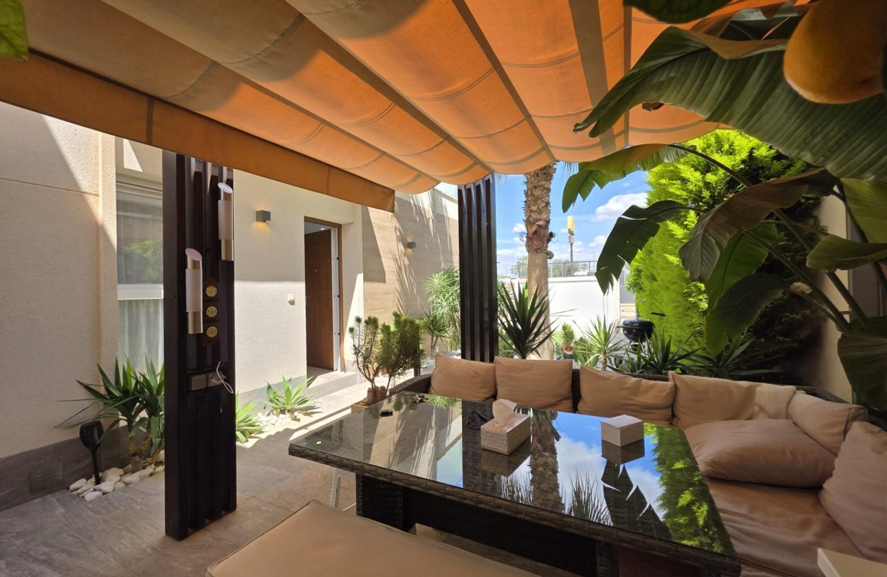 Revente - Villa -
Pilar de la Horadada - Zona Pueblo