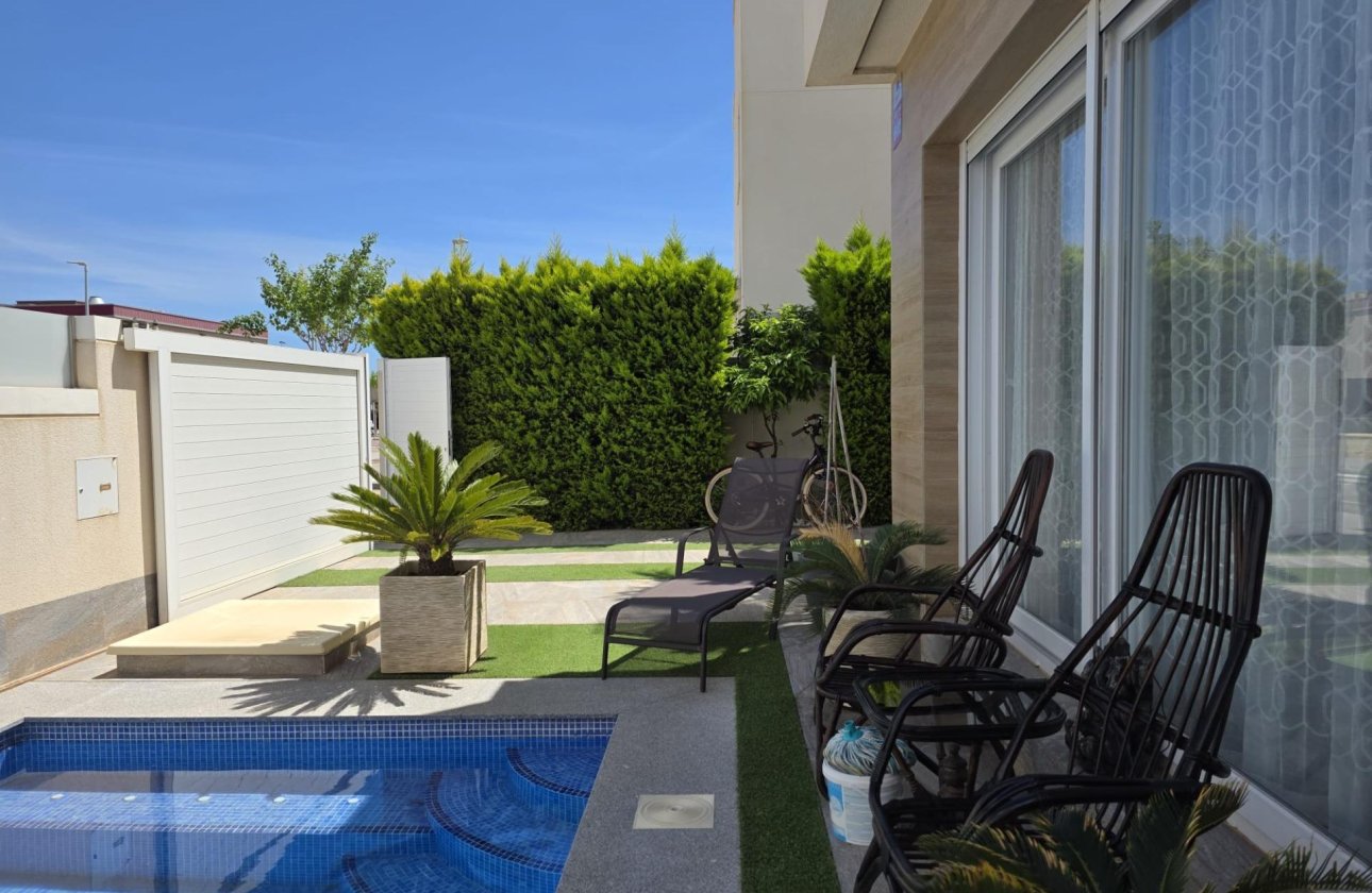 Revente - Villa -
Pilar de la Horadada - Zona Pueblo