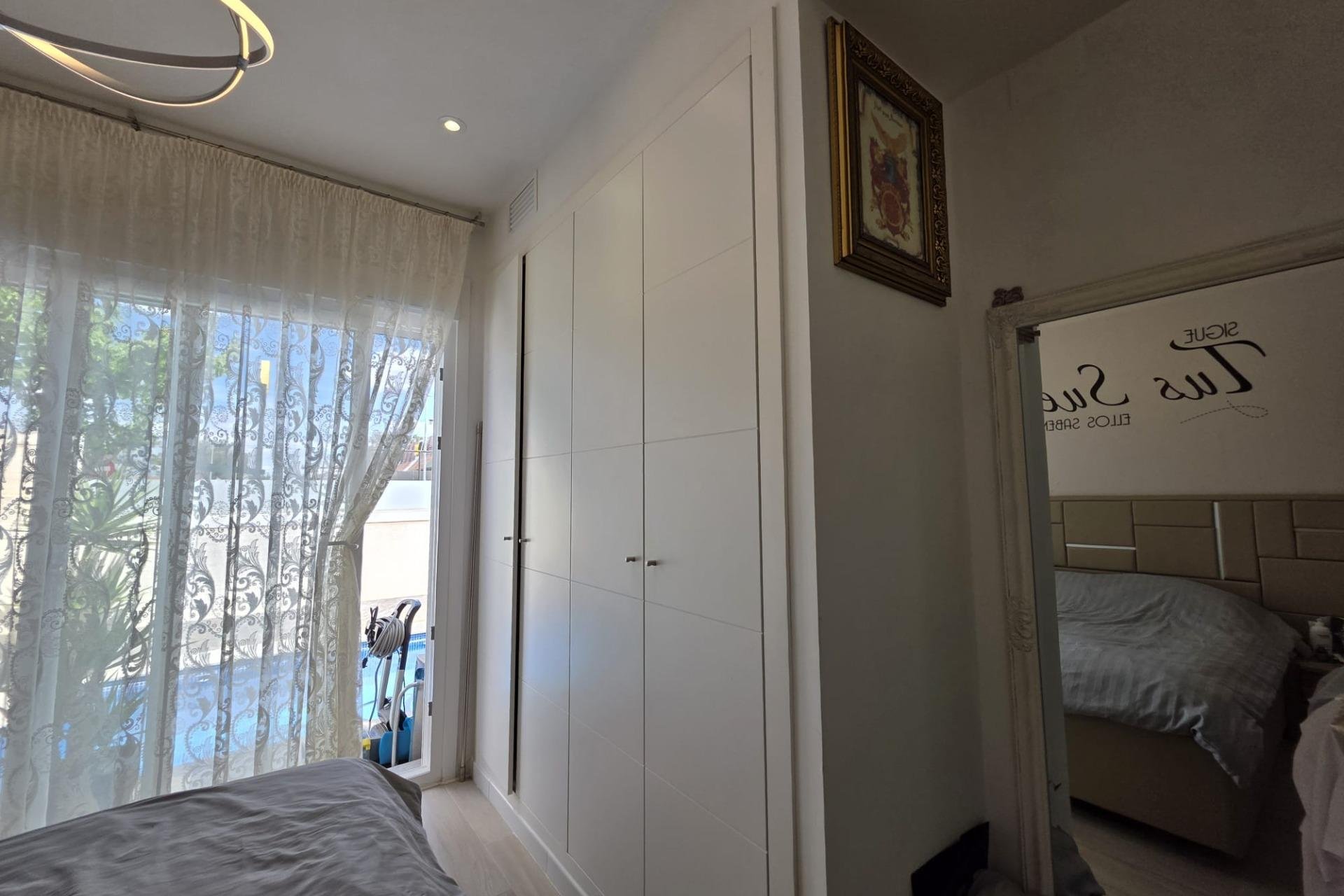 Revente - Villa -
Pilar de la Horadada - Zona Pueblo